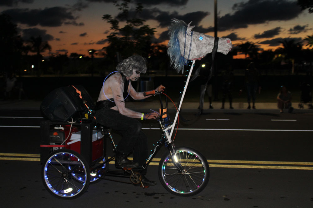 Fantasy Fest Parade 2018 photo - Duval Street, Key West